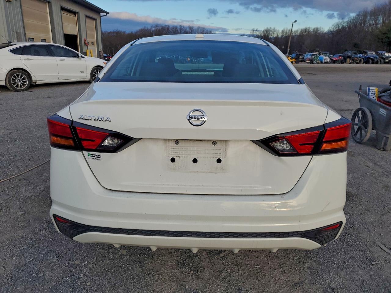 2019 Nissan Altima S - Фото 6