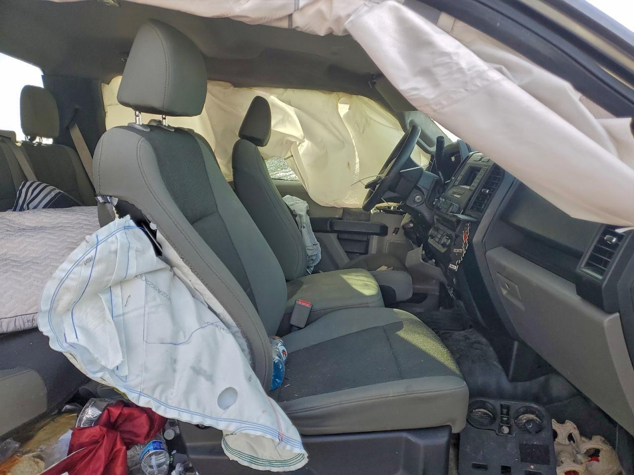 2016 Ford F150 Super Cab - Фото 7