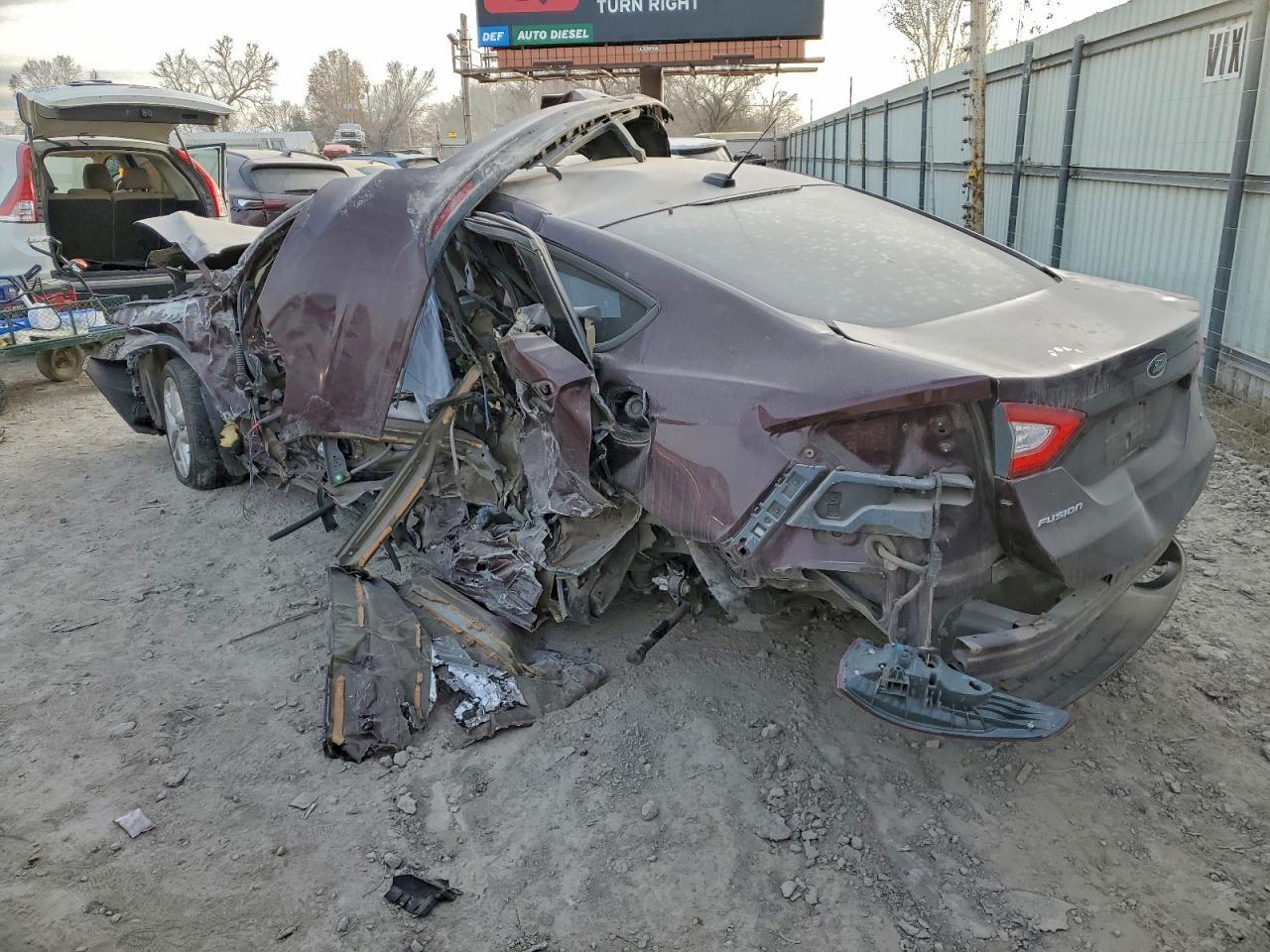 2013 Ford Fusion Se - Фото 2