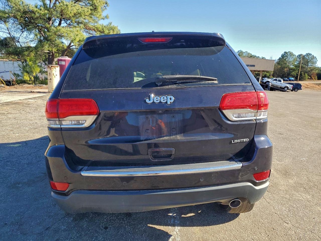 2018 Jeep Grand Cherokee Limited - Image 6
