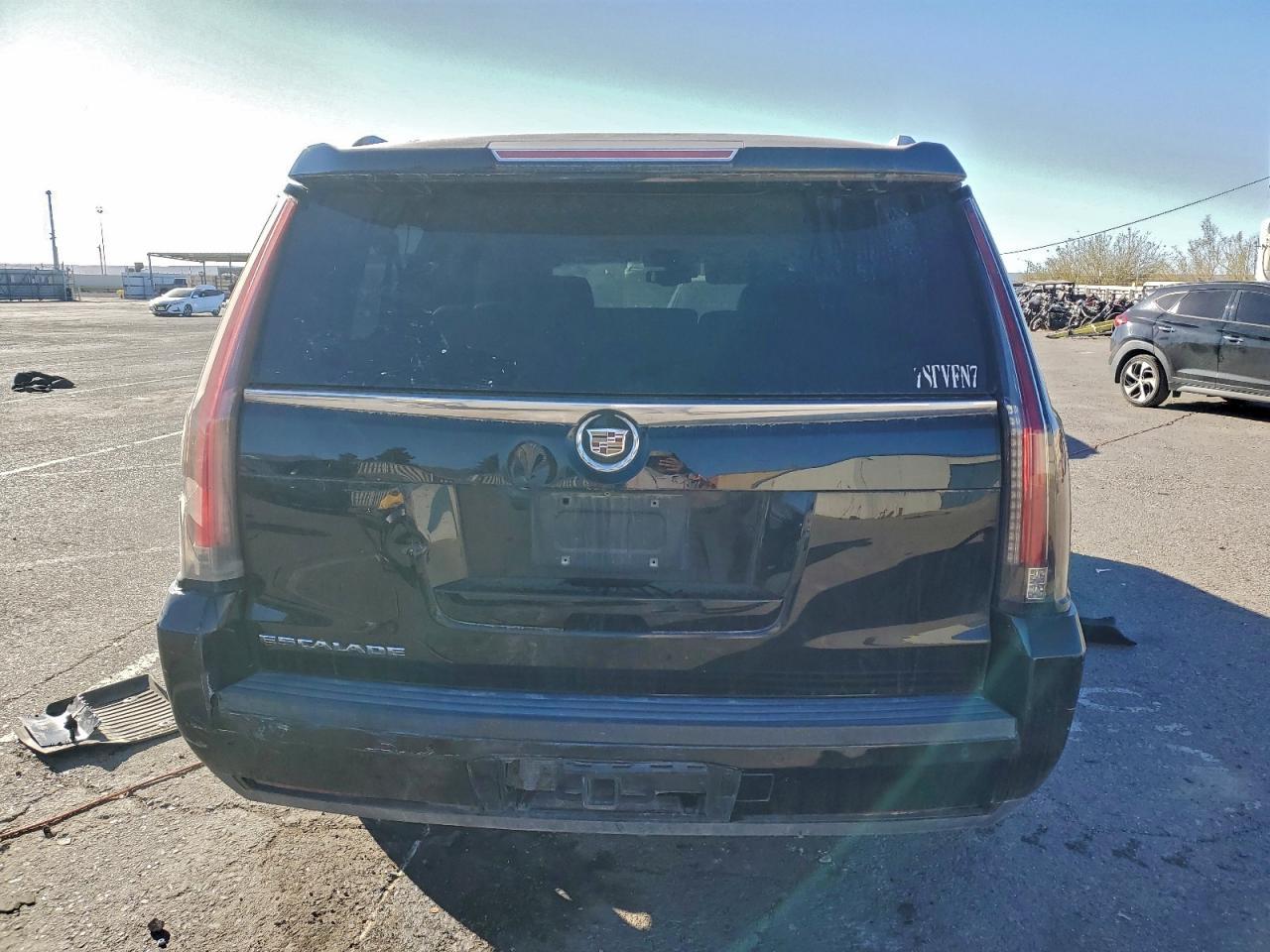 2015 Cadillac Escalade Esv Luxury - Image 6