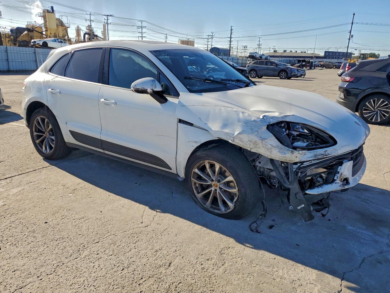 2024 Porsche Macan Base - Image 4