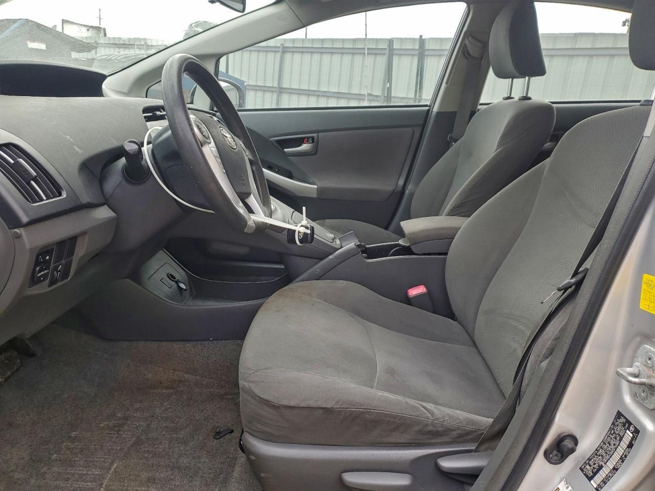 2011 Toyota Prius - Фото 7