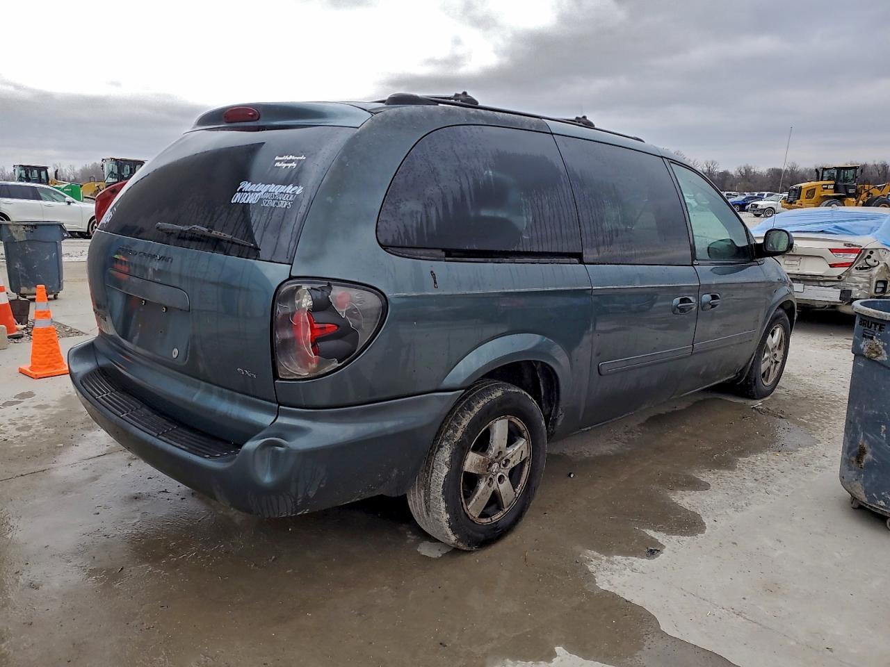 2006 Dodge Grand Caravan Sxt - Фото 3