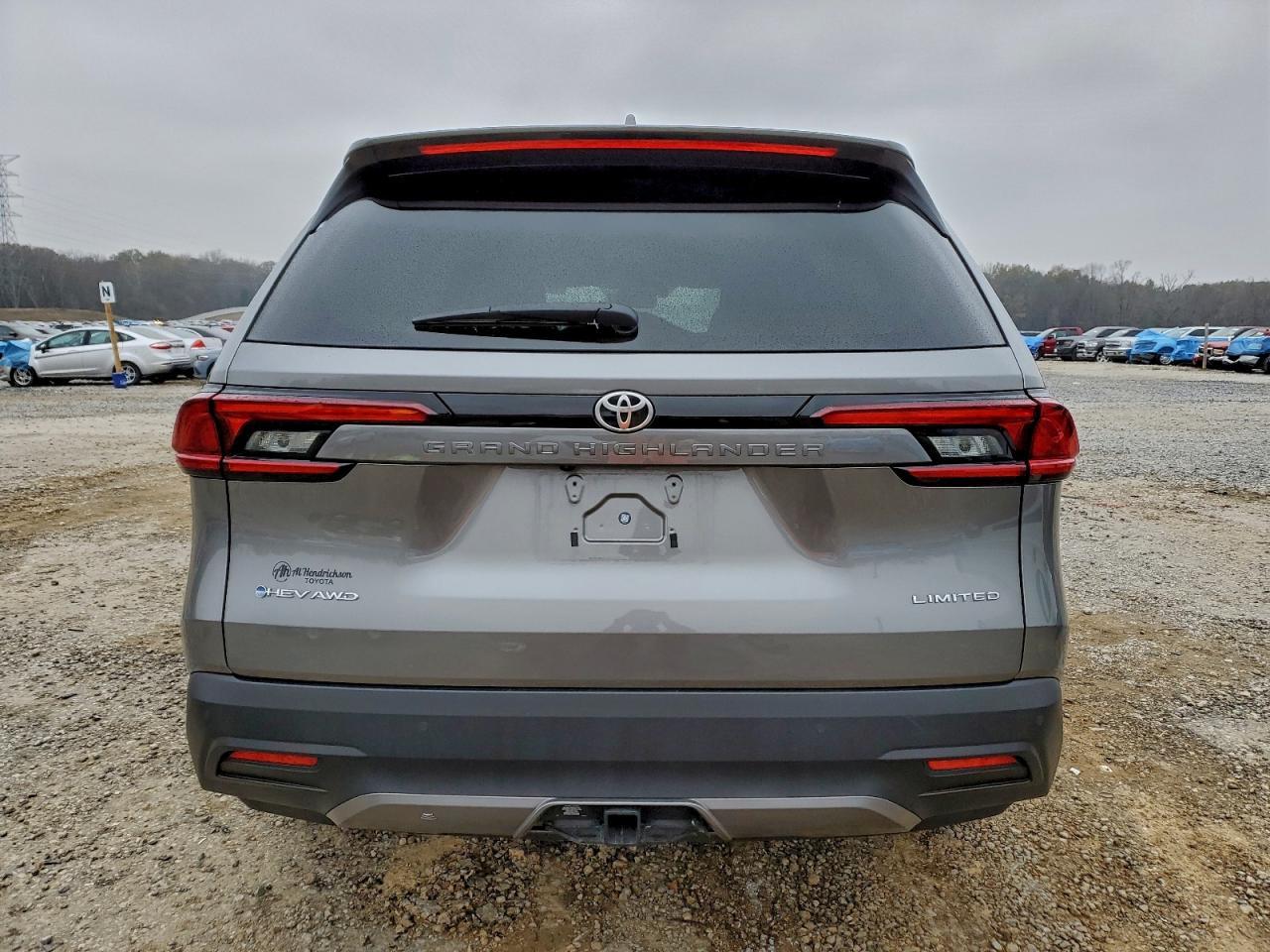 2025 Toyota Grand Highlander Le - Фото 6