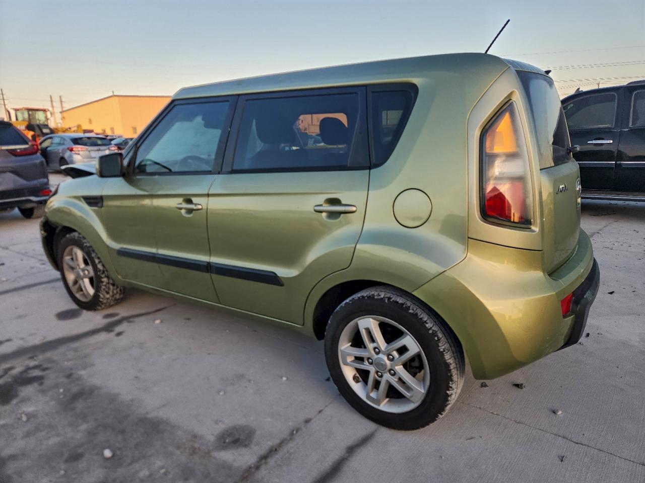 2011 Kia Soul + - Фото 2