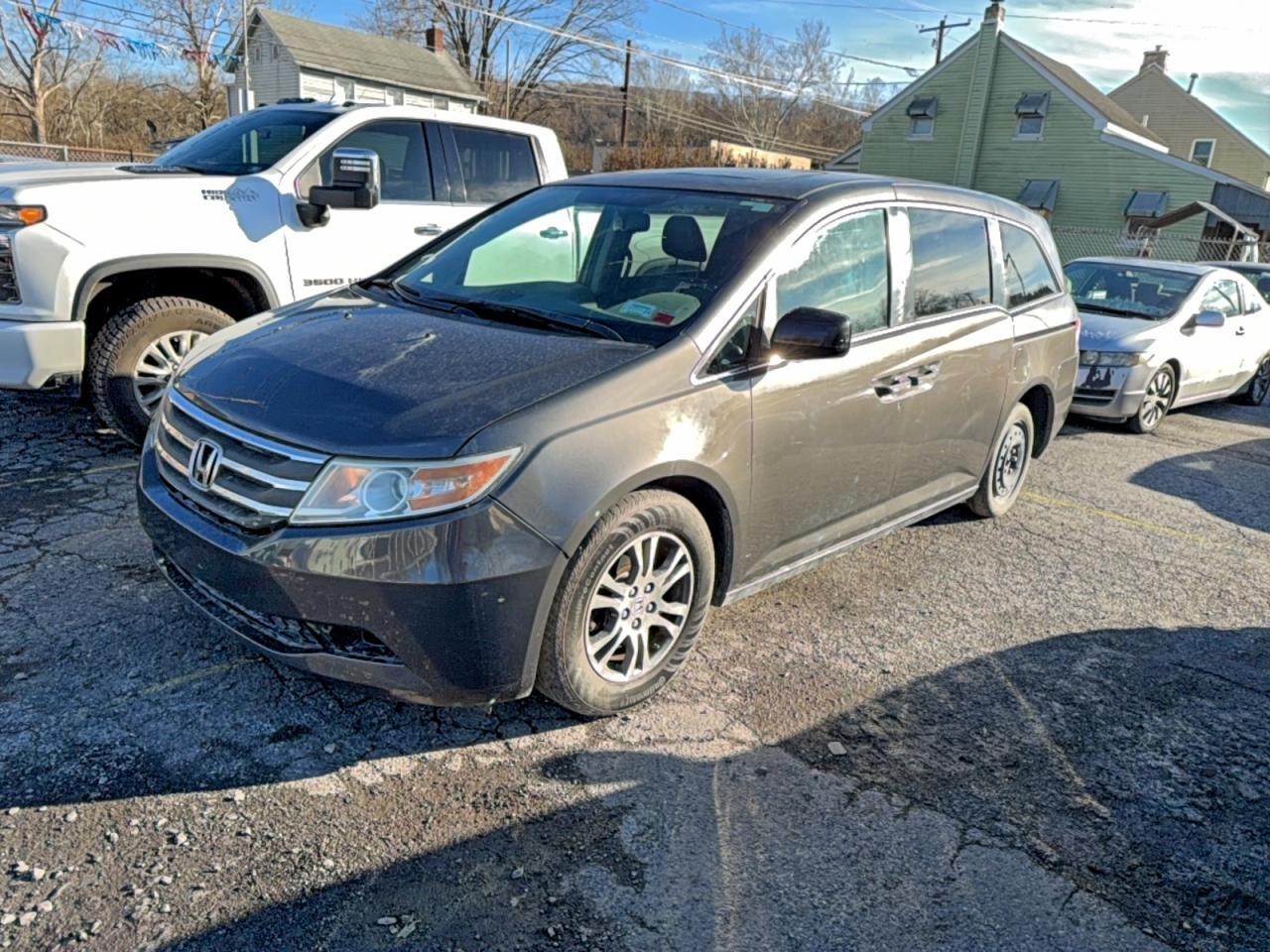 2013 Honda Odyssey Exl - Image 2