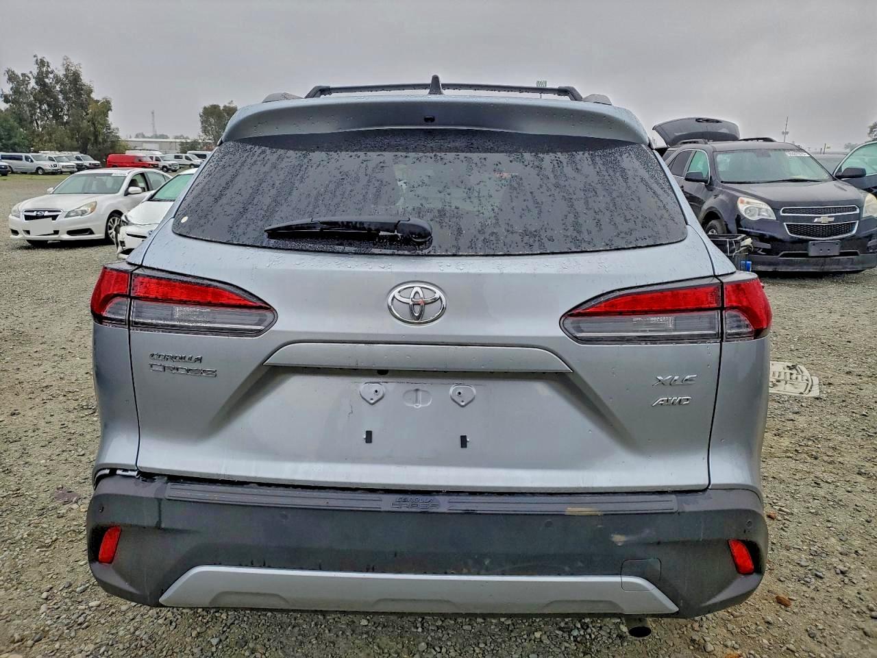 2026 Toyota Corolla Cross Xle - Image 6