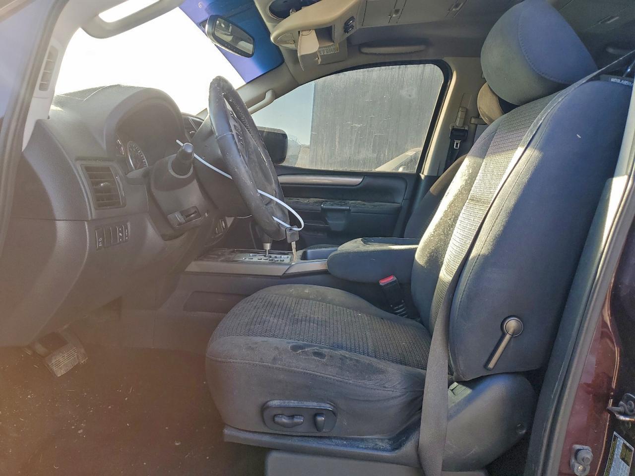 2014 Nissan Armada Sv - Image 7