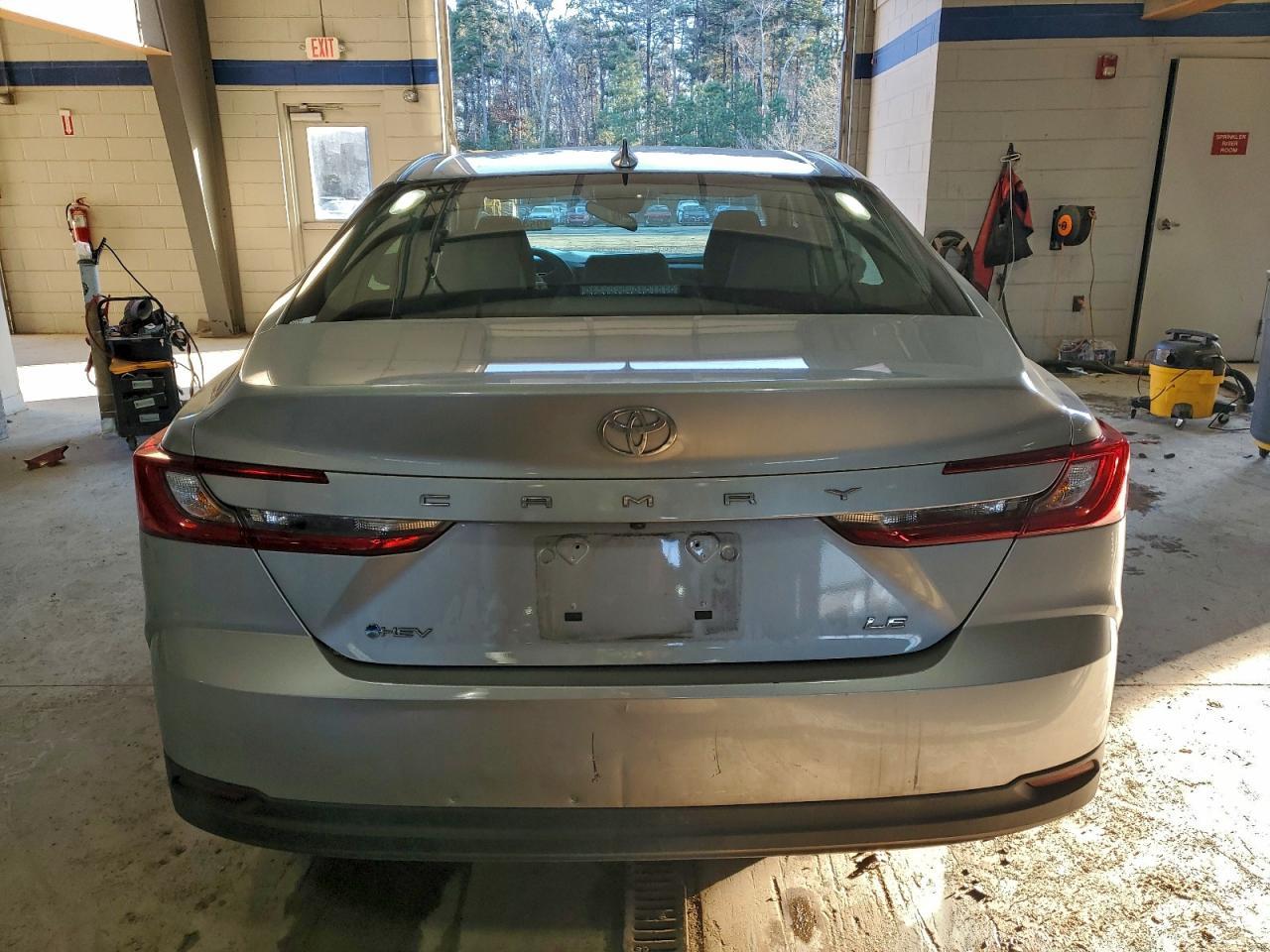 2025 Toyota Camry Xse - Image 6