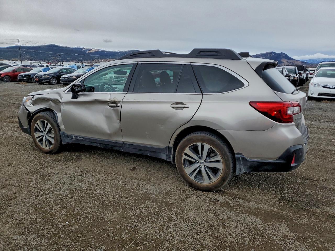 2019 Subaru Outback 2.5I Limited - Фото 2