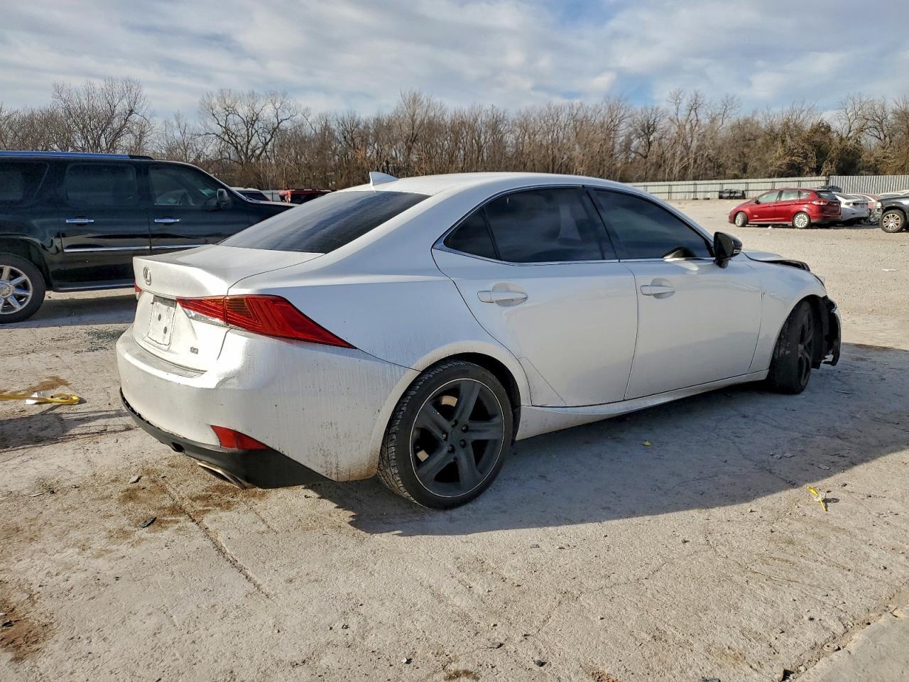 2017 Lexus Is 300 - Фото 3