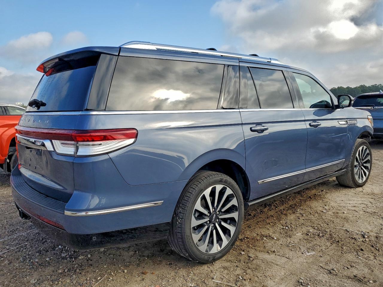 2023 Lincoln Navigator L Reserve - Фото 3