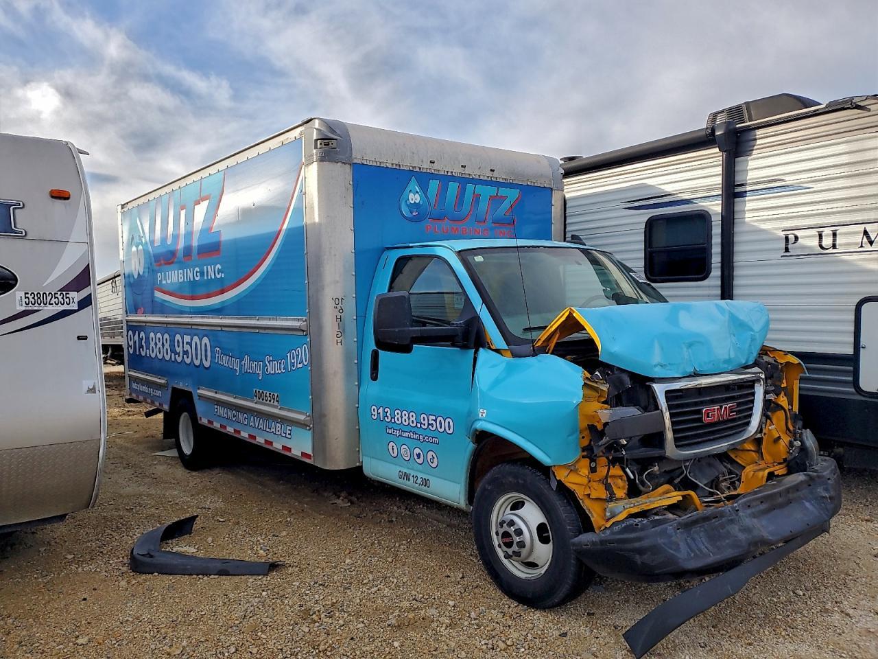 2018 GMC Savana Box Truck - Фото 4