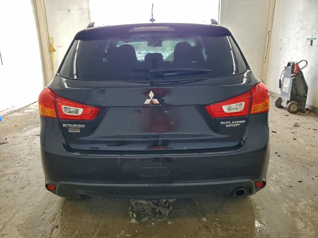 2013 Mitsubishi Outlander Sport Le - Фото 6