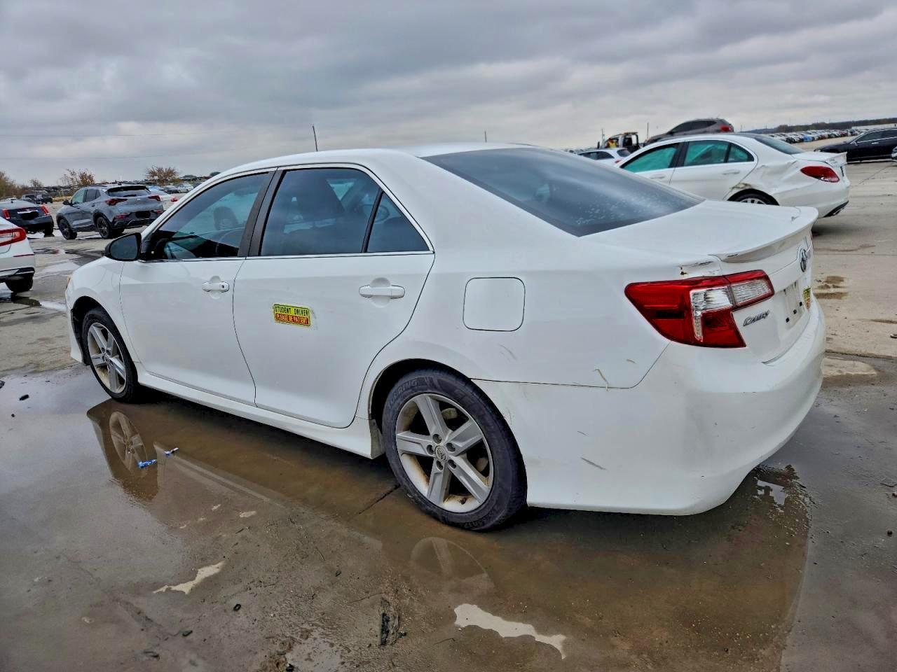 2014 Toyota Camry Se - Фото 2