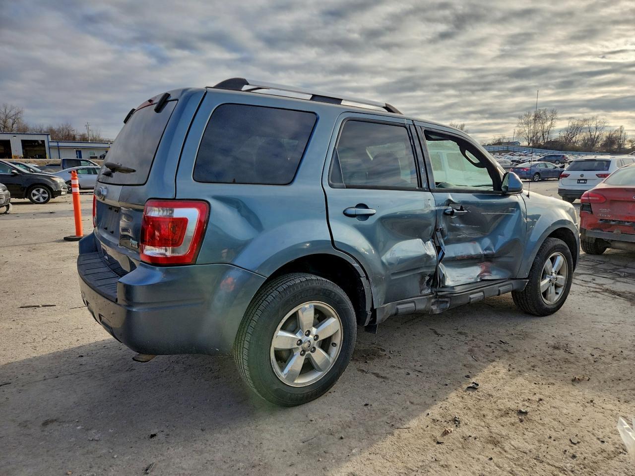 2012 Ford Escape Limited - Фото 3