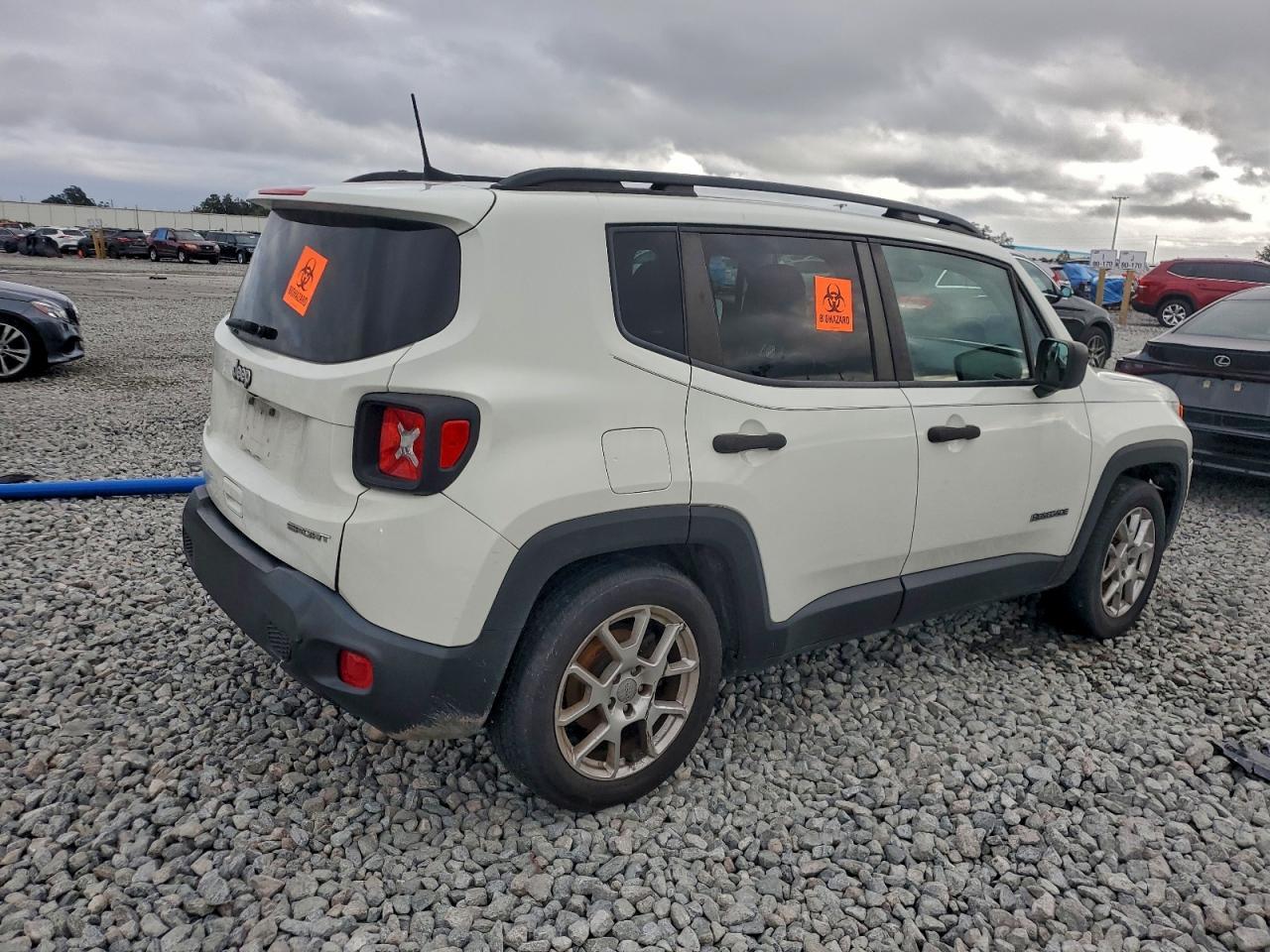 2019 Jeep Renegade Sport - Image 3