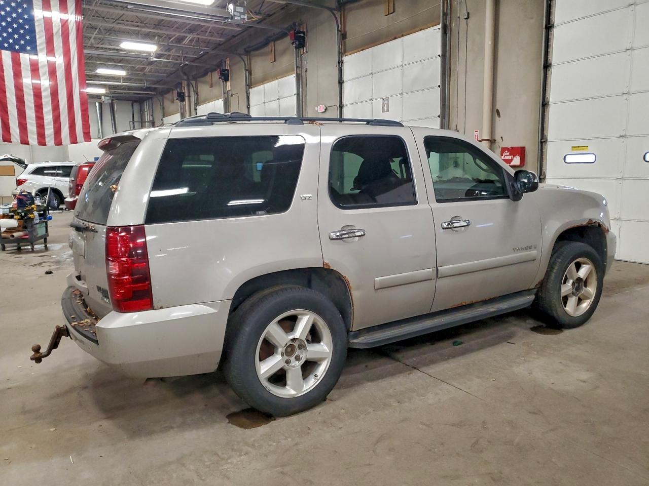 2008 Chevrolet Tahoe K1500 - Image 3
