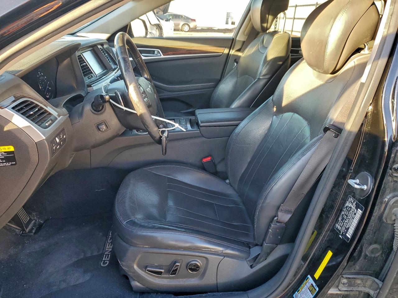 2015 Hyundai Genesis 3.8L - Image 7