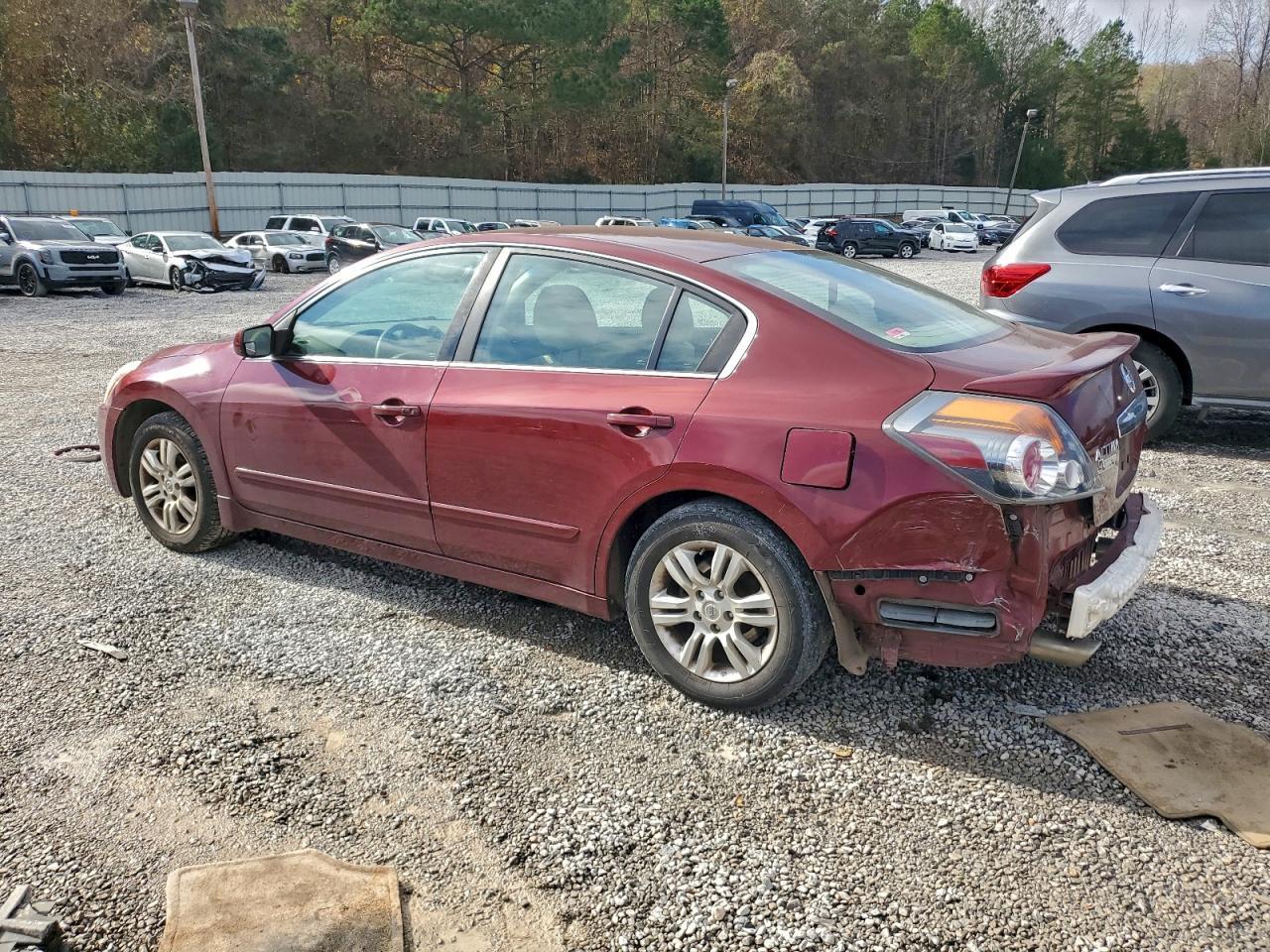 2012 Nissan Altima Base - Image 2