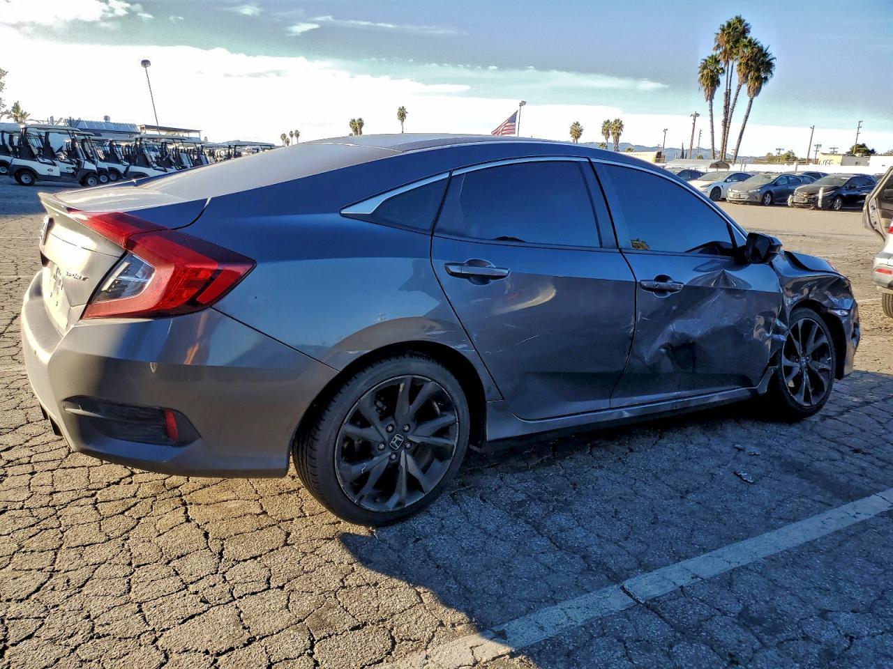 2020 Honda Civic Sport - Фото 3