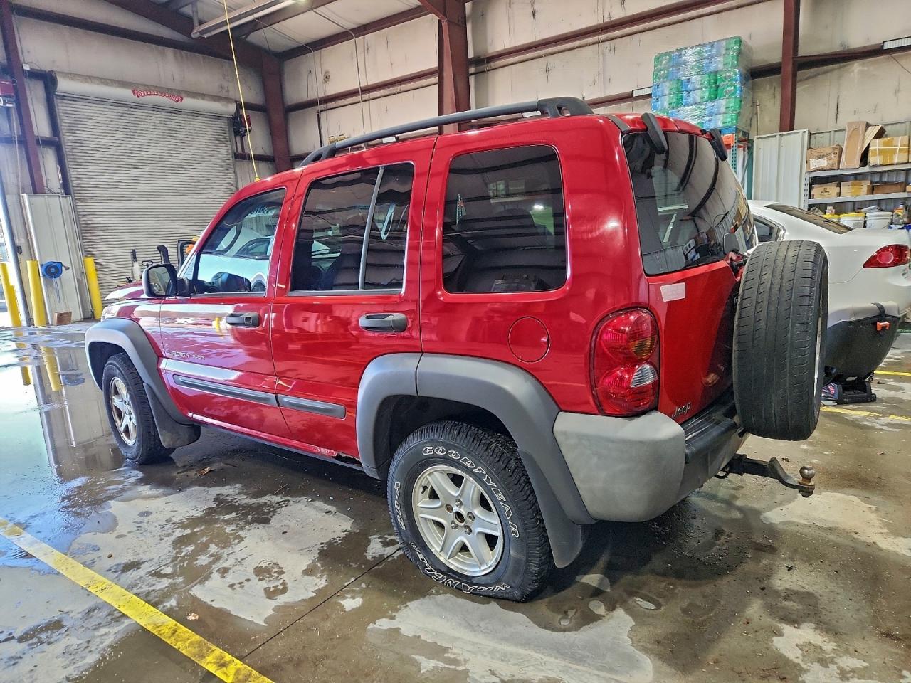 2003 Jeep Liberty Sport - Фото 2