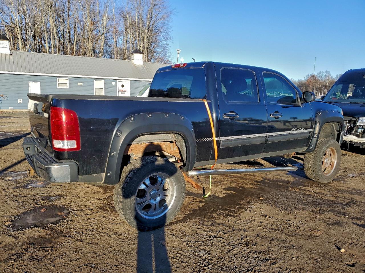 2008 GMC Sierra K1500 - Image 3