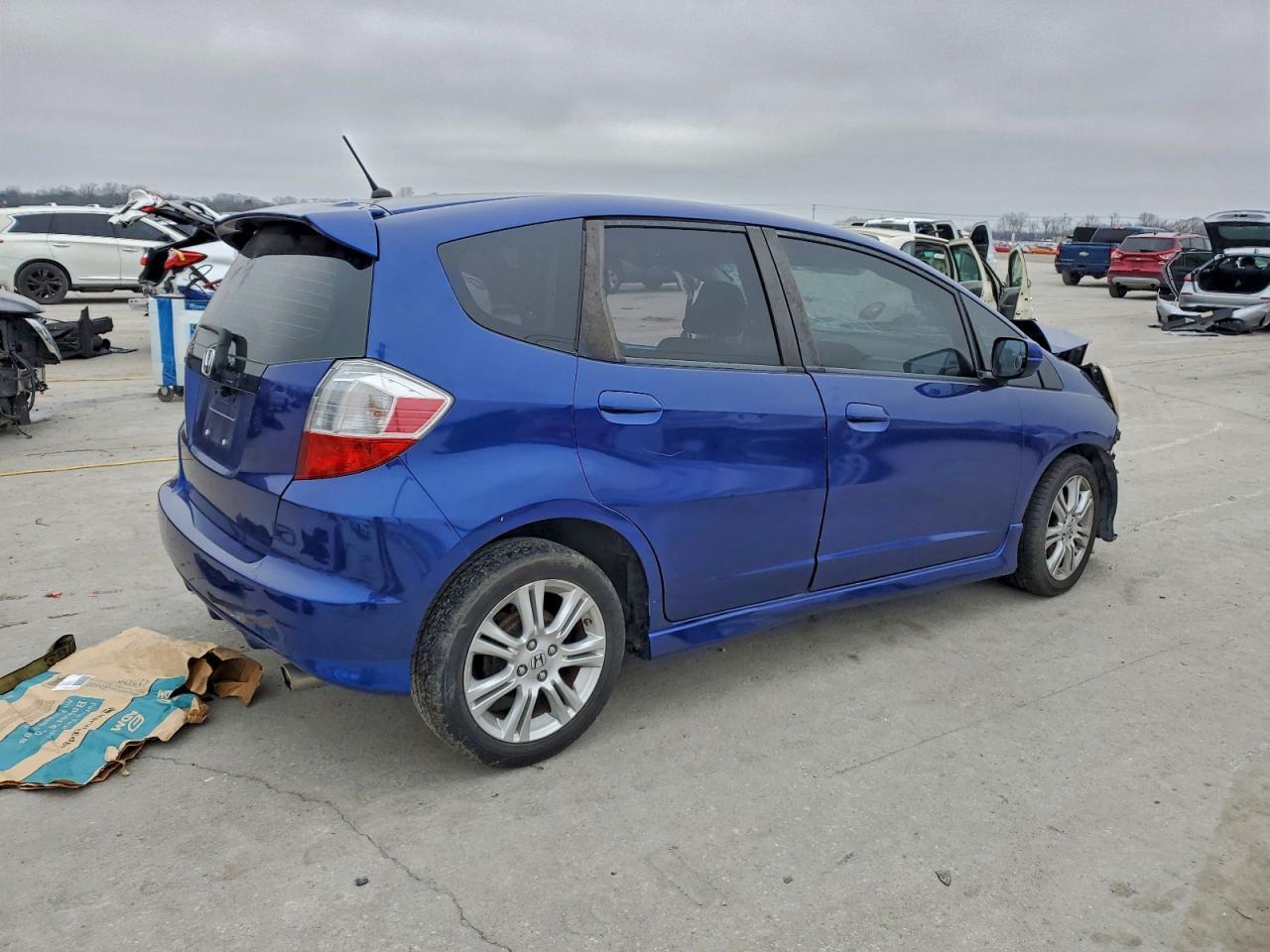 2010 Honda Fit Sport - Фото 3