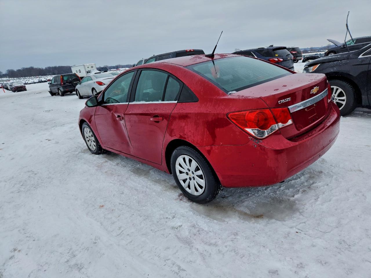 2011 Chevrolet Cruze Lt - Image 2
