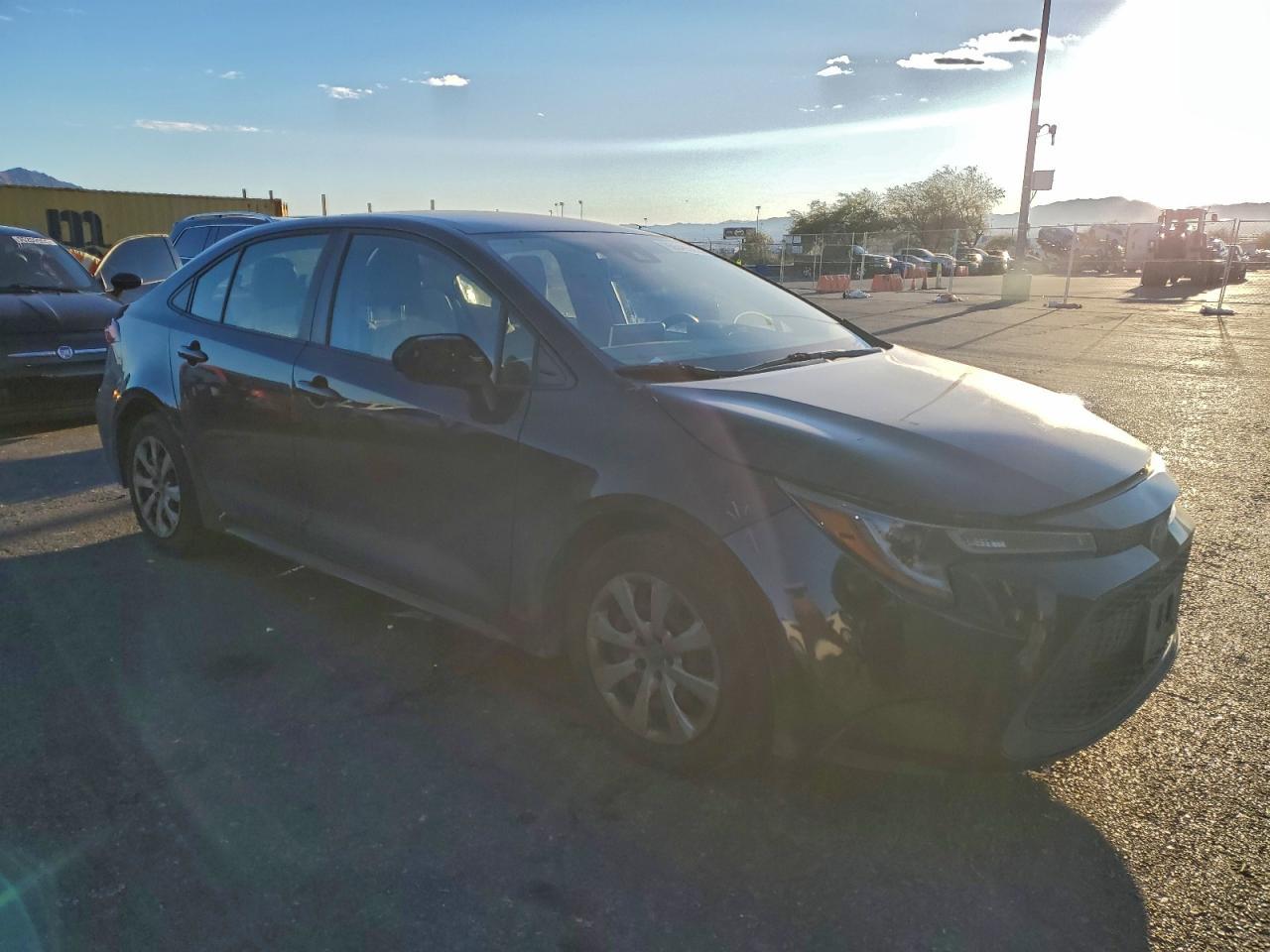 2020 Toyota Corolla Le - Image 4