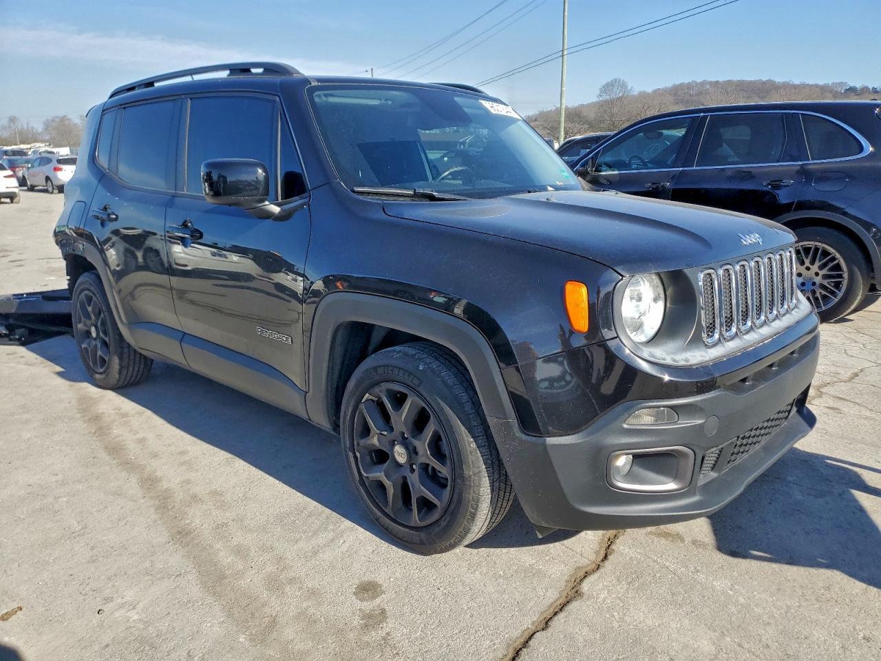 2017 Jeep Renegade Latitude - Image 4