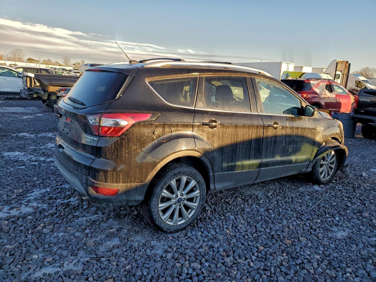 2017 Ford Escape Titanium - Фото 3
