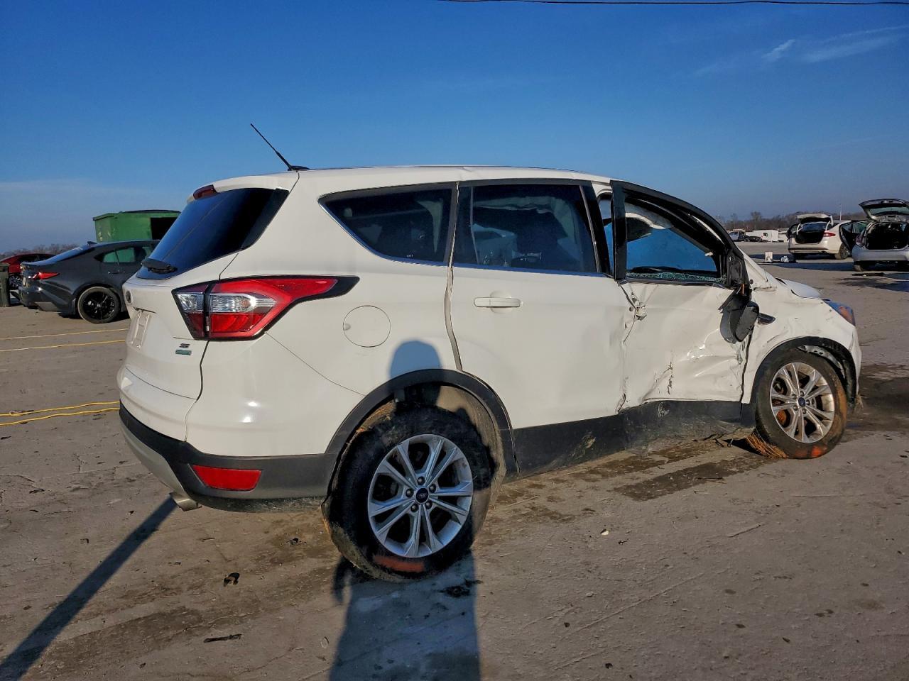 2017 Ford Escape Se - Фото 3