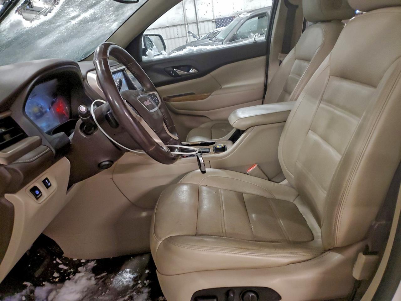 2017 GMC Acadia Denali - Фото 7