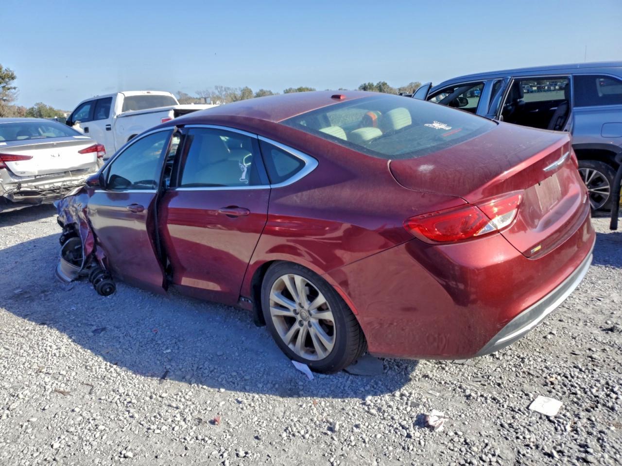 2015 Chrysler 200 Limited - Image 2