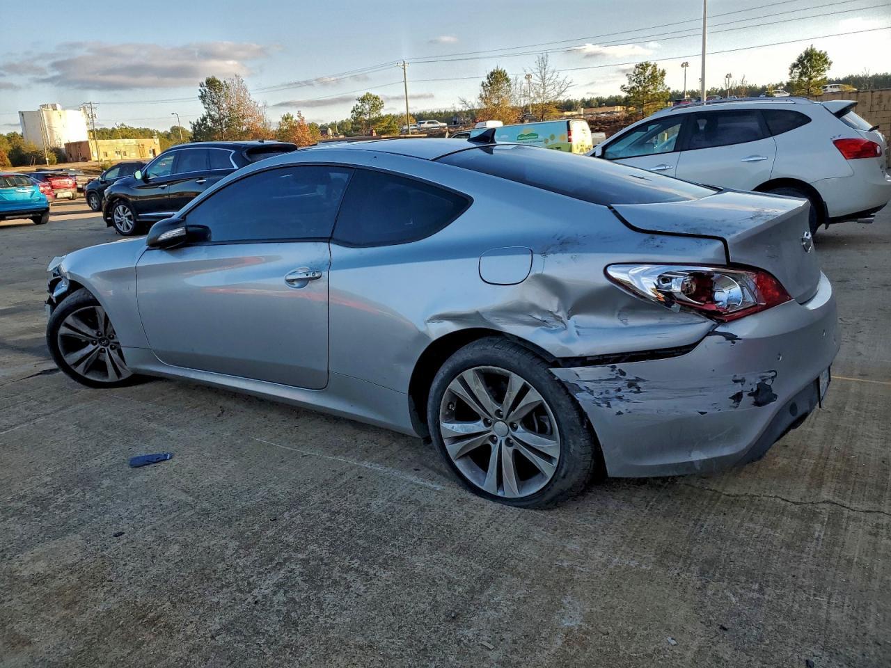 2012 Hyundai Genesis Coupe - Фото 2
