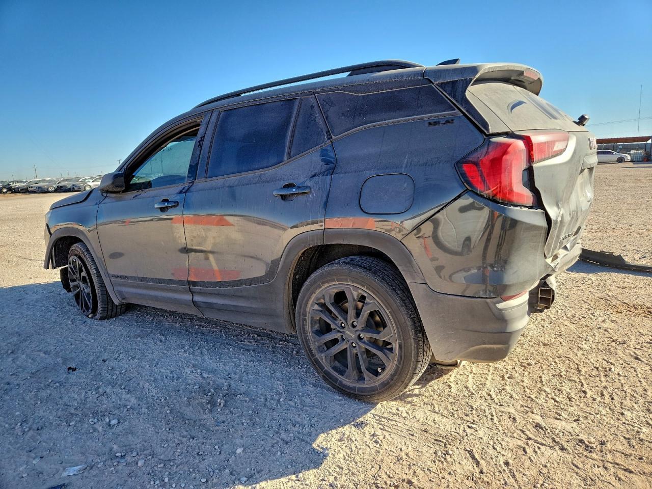 2020 GMC Terrain Sle - Image 2