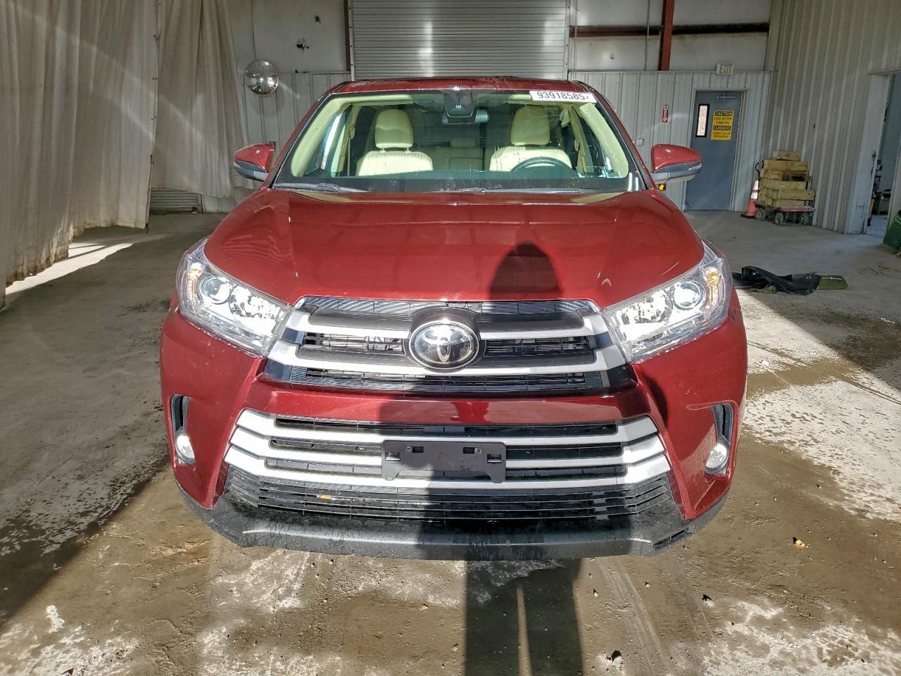2018 Toyota Highlander Le Plus - Фото 5