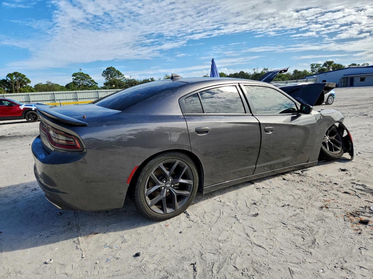 2023 Dodge Charger Sxt - Image 3