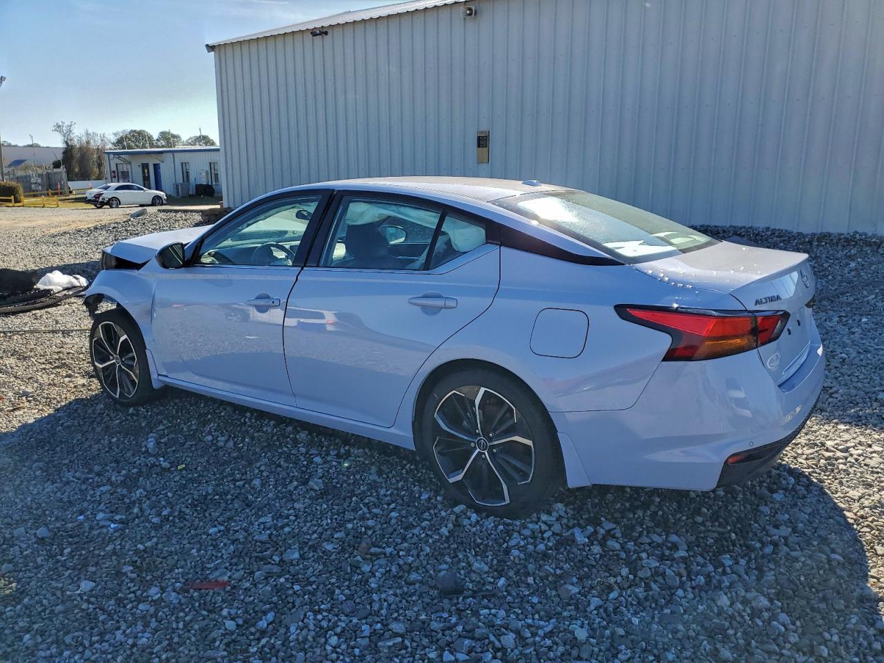 2024 Nissan Altima Sr - Image 2