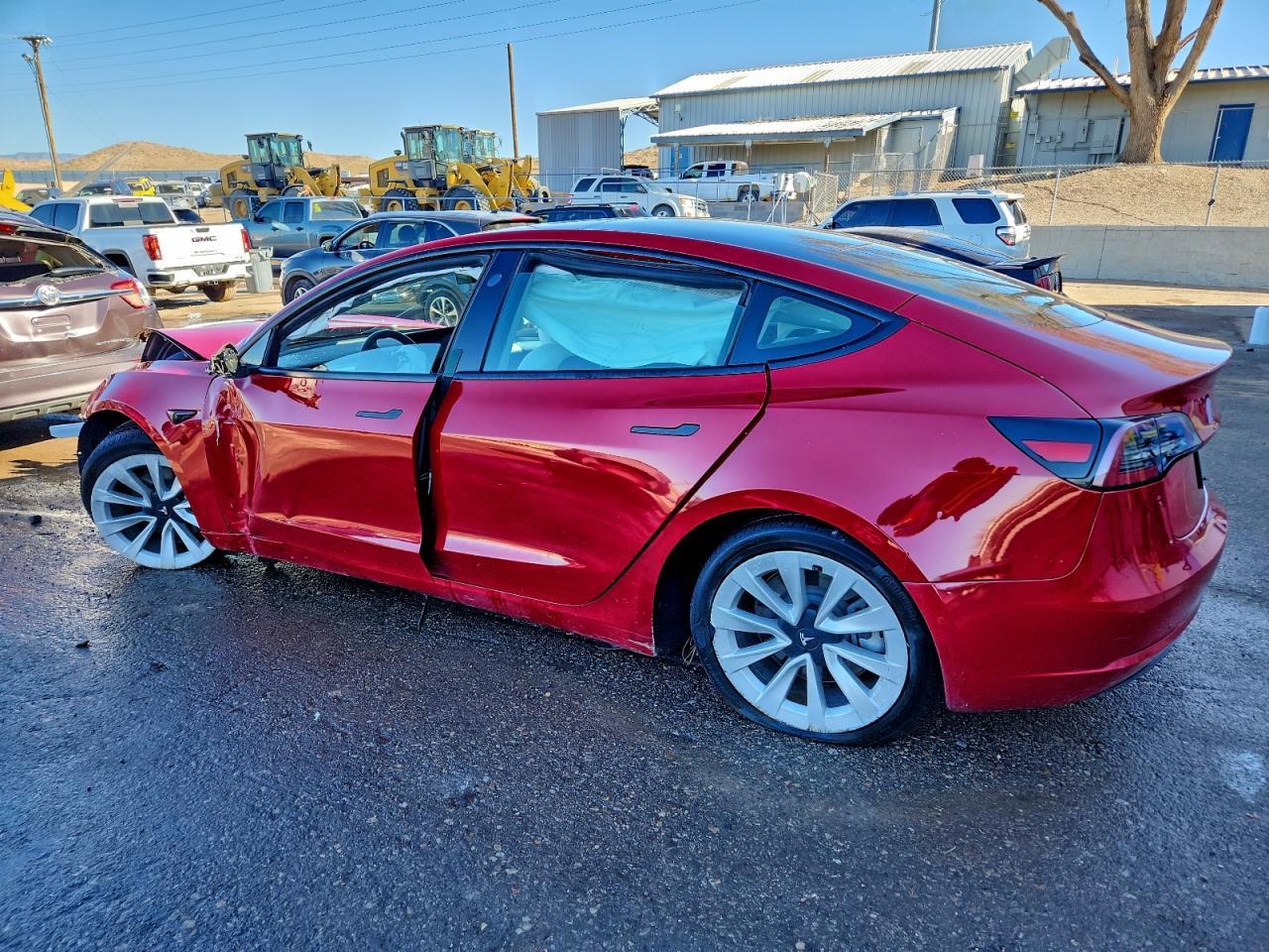 2021 Tesla Model 3 - Фото 2