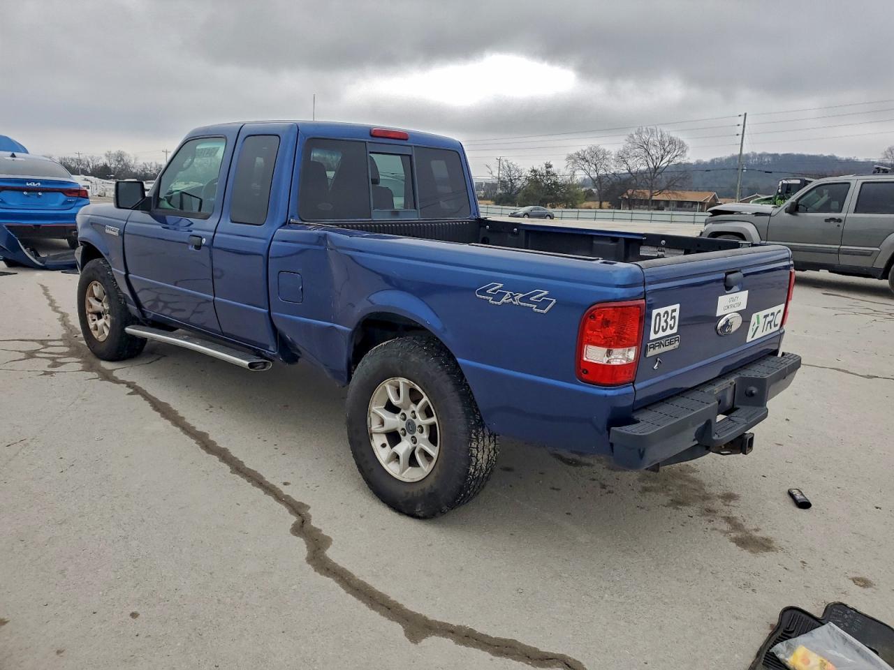 2011 Ford Ranger Super Cab - Image 2
