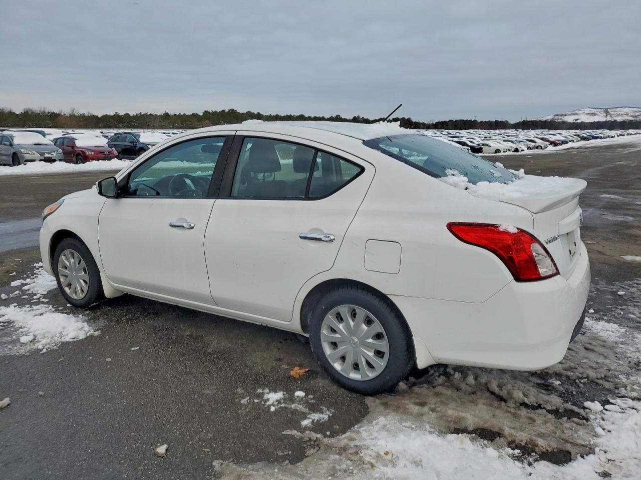 2017 Nissan Versa - Image 2