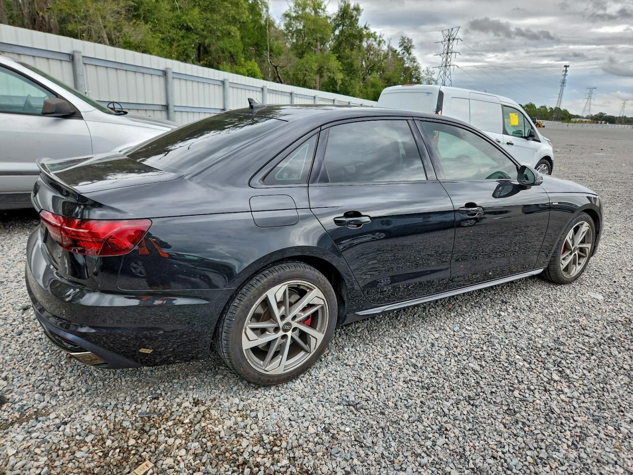 2023 Audi A4 Premium Plus 45 - Фото 3