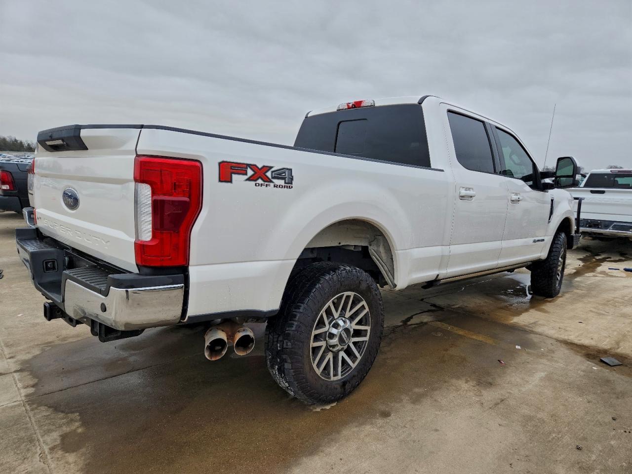 2019 Ford F250 Super Duty - Image 3