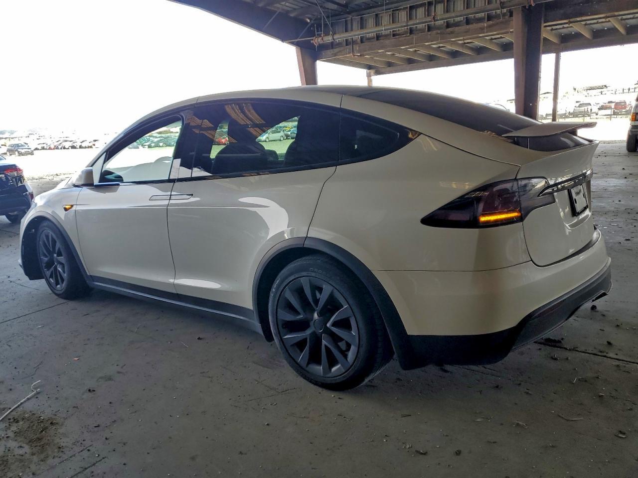2023 Tesla Model X - Image 2
