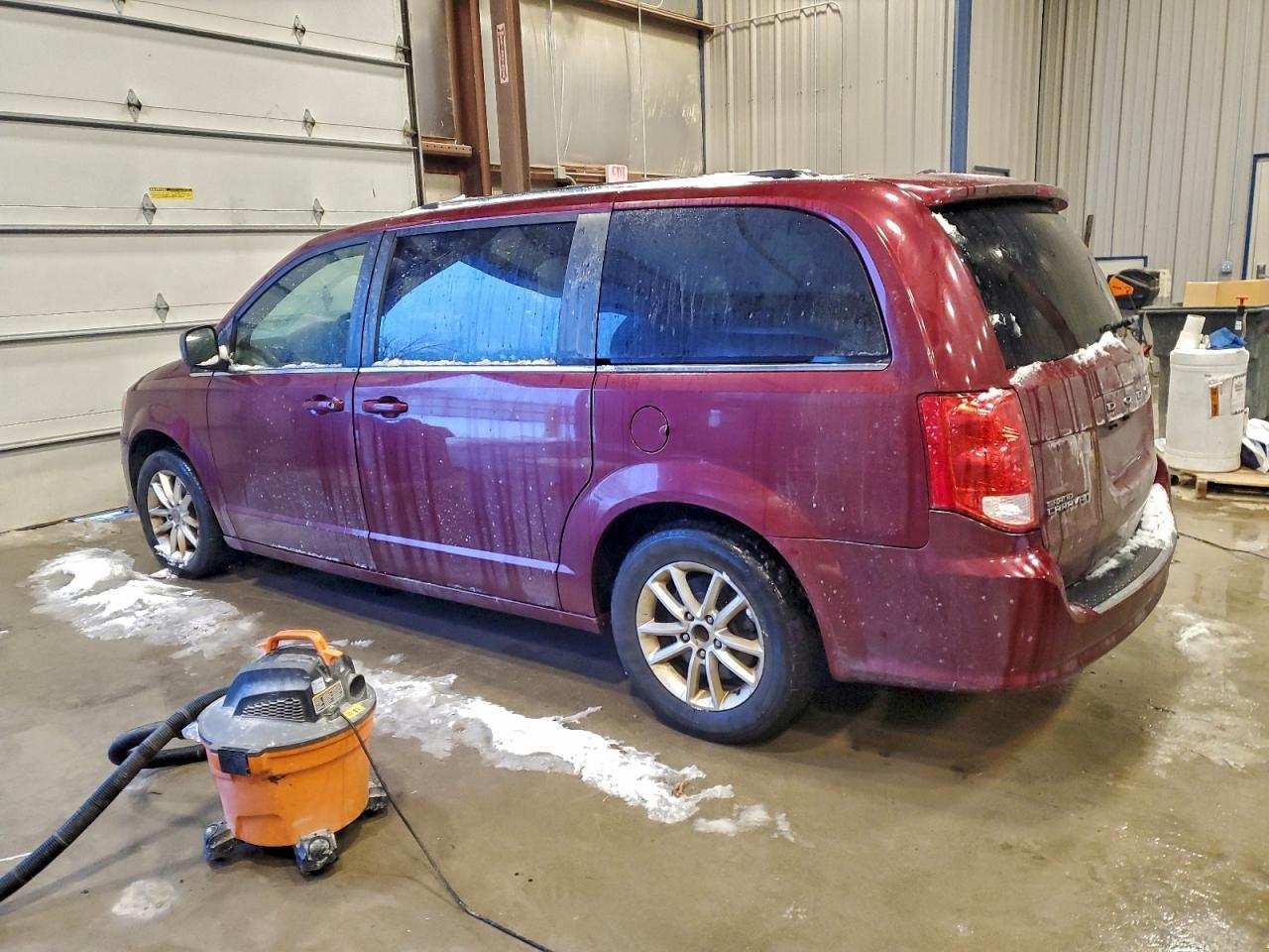 2018 Dodge Grand Caravan Sxt - Фото 2