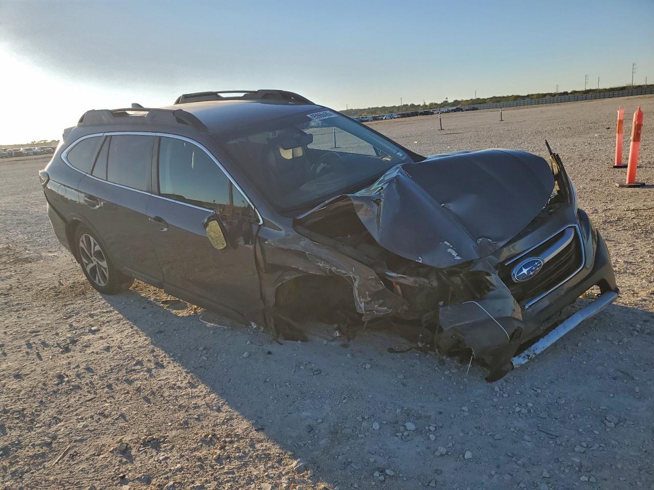 2020 Subaru Outback Limited - Image 4