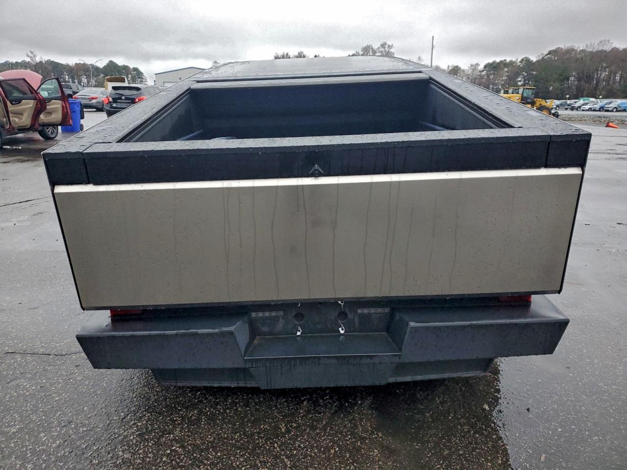 2024 Tesla Cybertruck - Фото 6